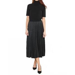 NEW ZERO DEGREE CELSIUS pleated skirt in black